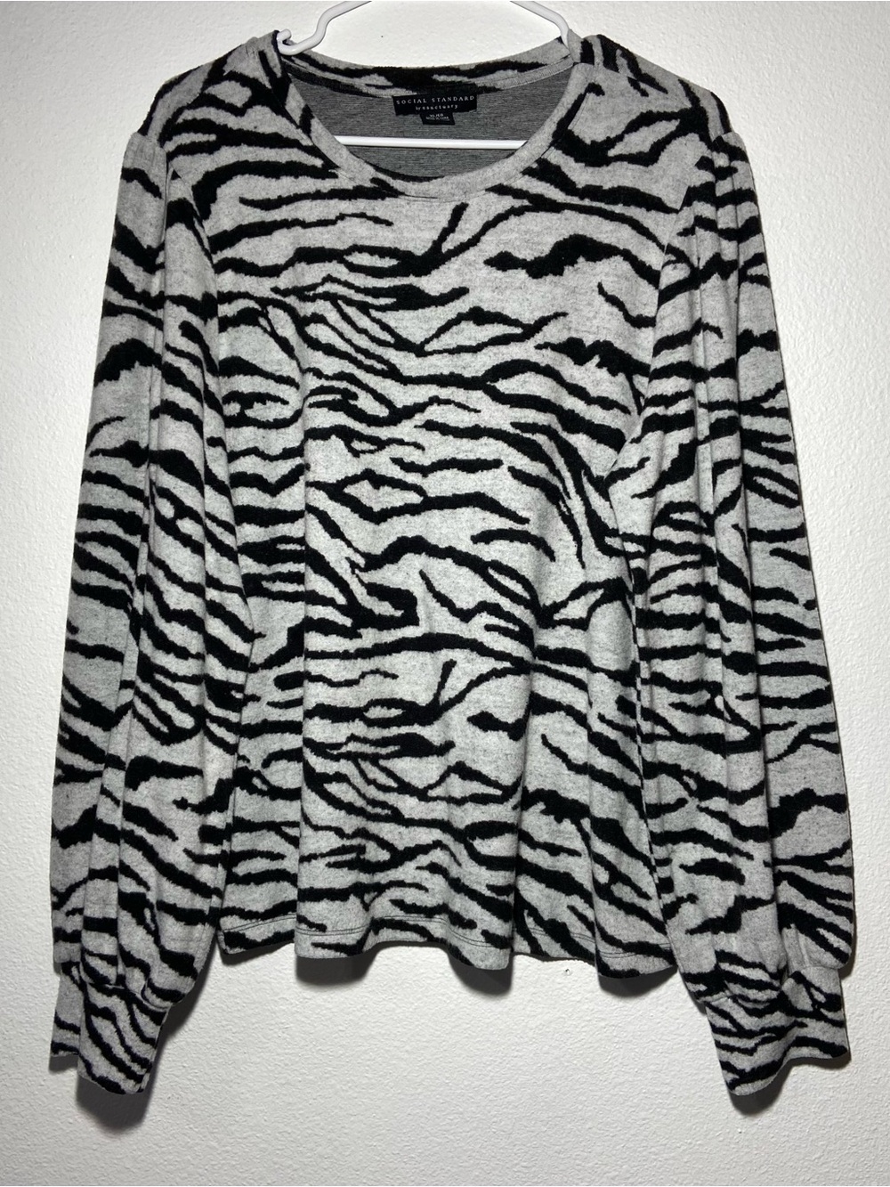 Social Standard by Sanctuary Zebra Print Knit Top Zebra Stripe Black XL